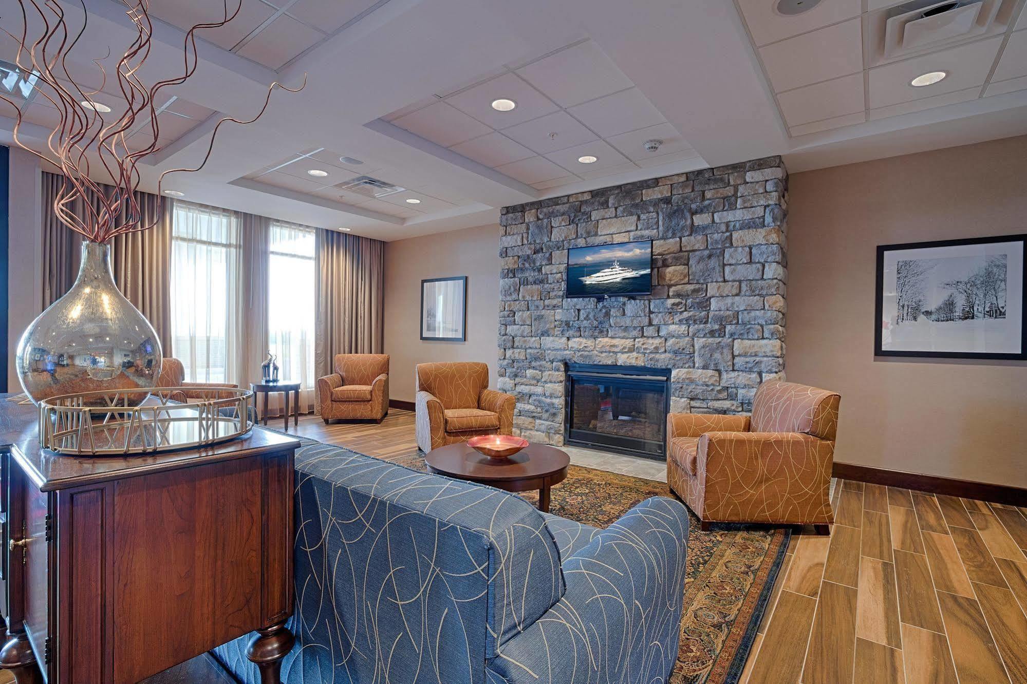 Hampton Inn&Suites Cazenovia, NY Esterno foto